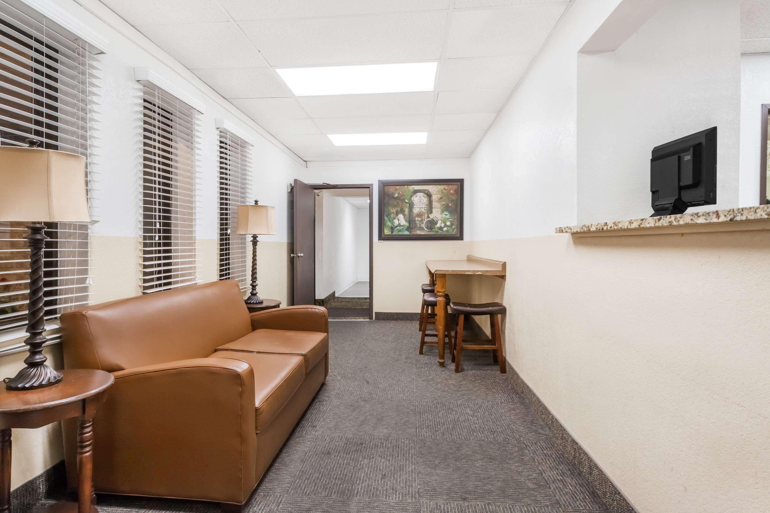 Motel Super 8 By Wyndham Maybrook Montgomery